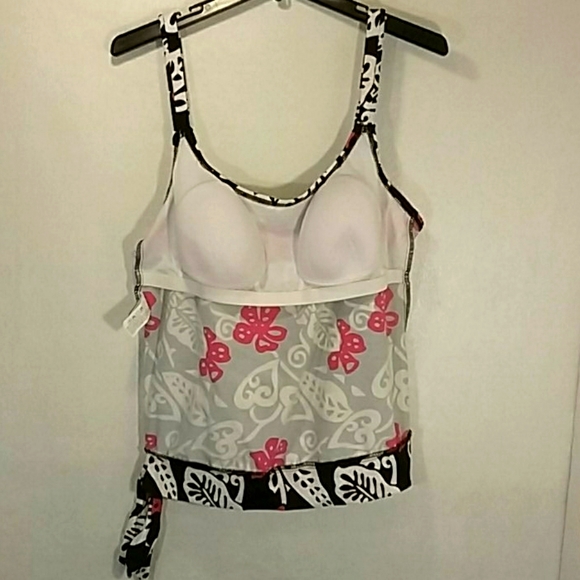 * 4/$25 Barefoot Miss of California women's swim top 18 - Picture 6 of 6